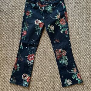 R 13 Kick Fit Useless Treasures Black Floral Jeans - size 29